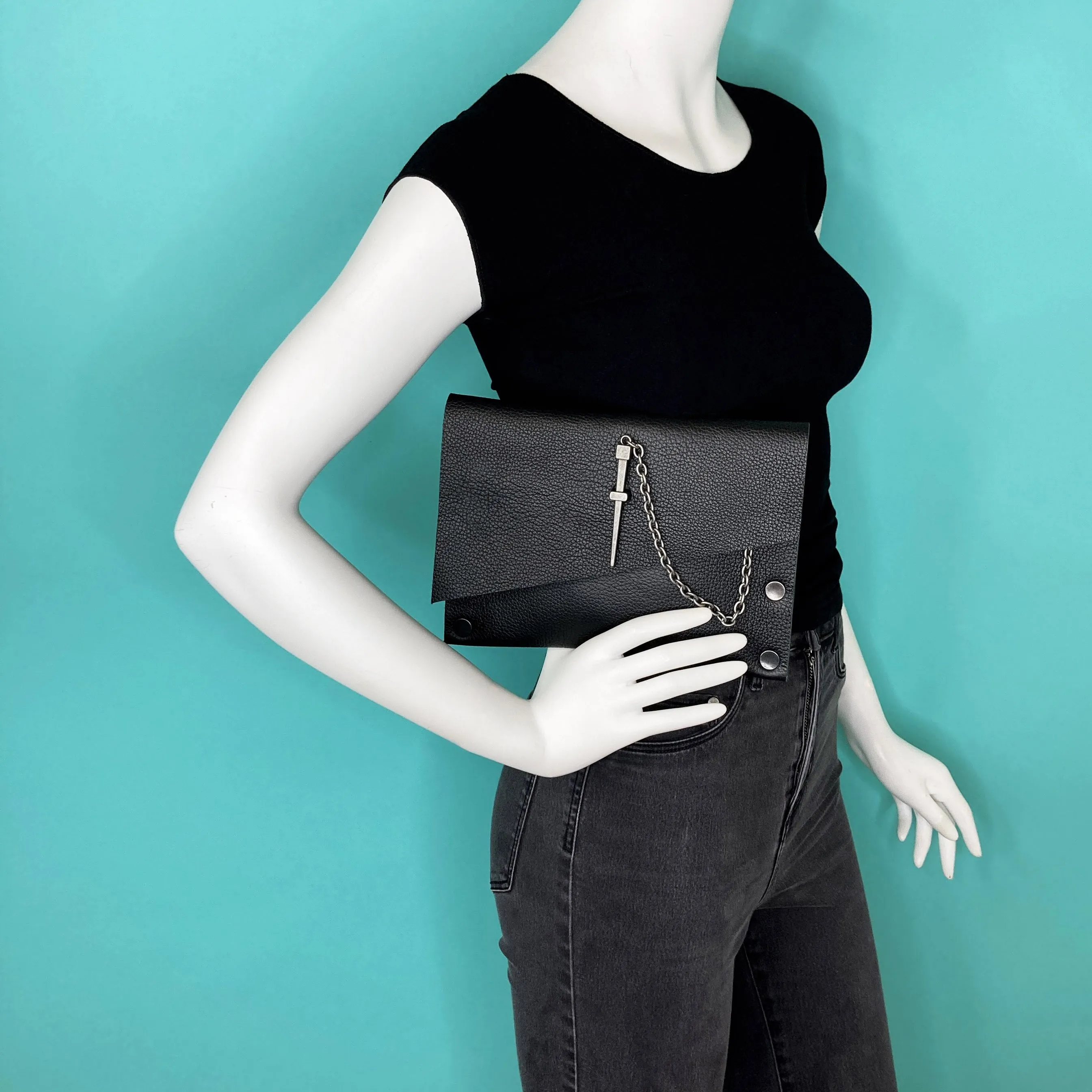 Classic Black Dagger Clutch - Gunmetal