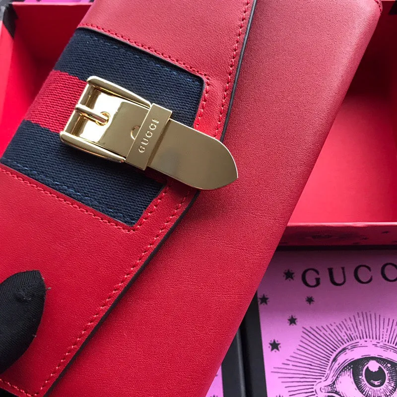 Gucci   Luxury Bags  884