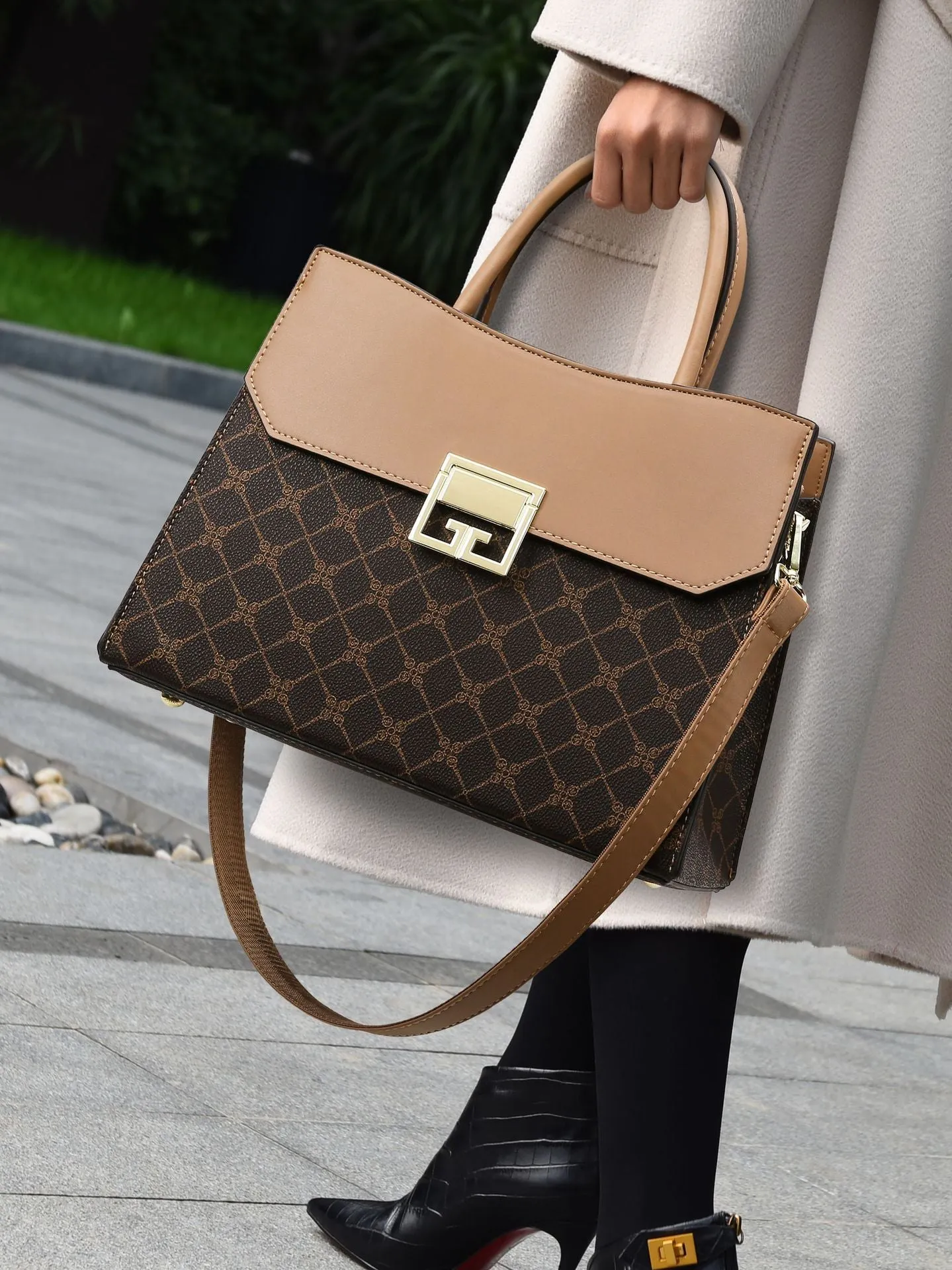 Luxury Retro Handbag